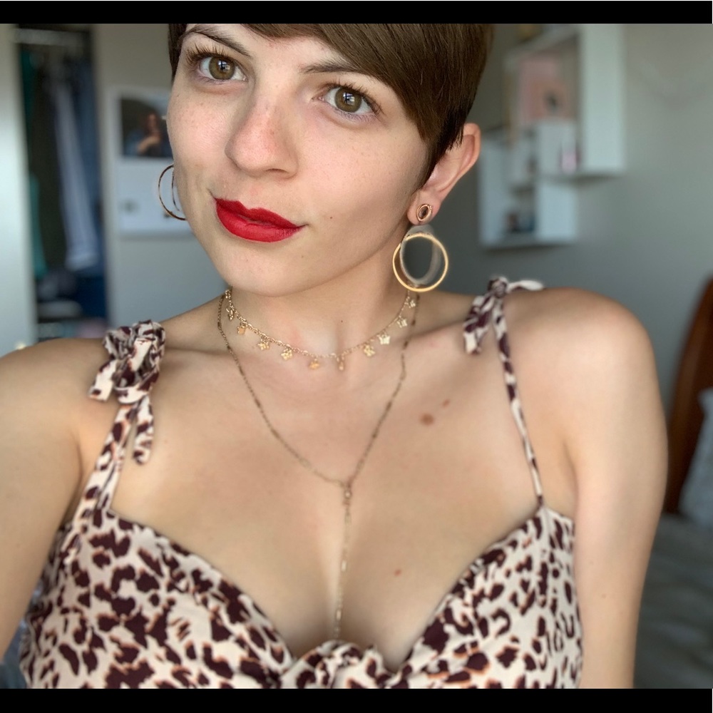 Meet your Posher, Desiree